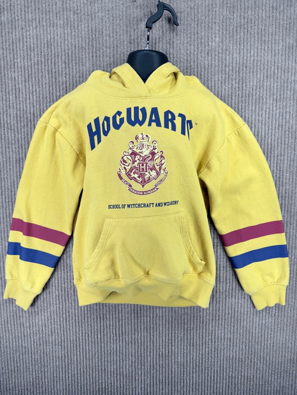 Harry Potter Hogwarts Pullover Hoodie Kids Size 7 Yellow Mad Engine Varsity